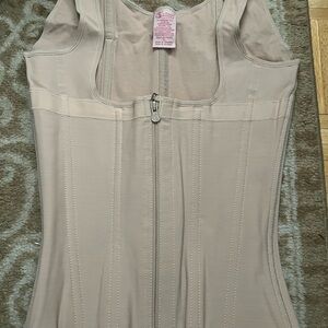 Beige Zip-Up Shapewear Top - Size XL